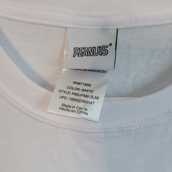 Snoopy Peanuts Shirt Women's Large Short Sleeve T-Shirt White Floral NWOT - Picture 3 of 4